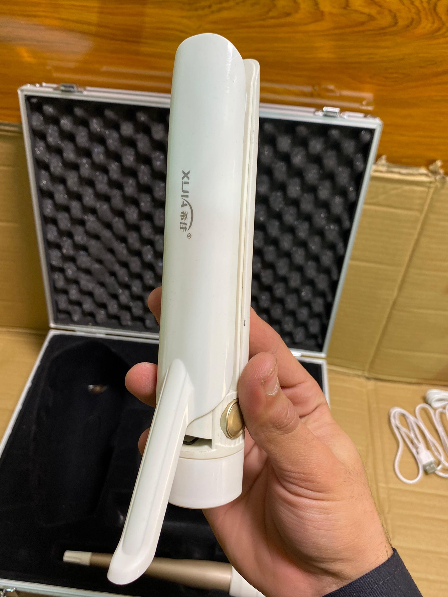 4-in-1 Complete Styling Kit!